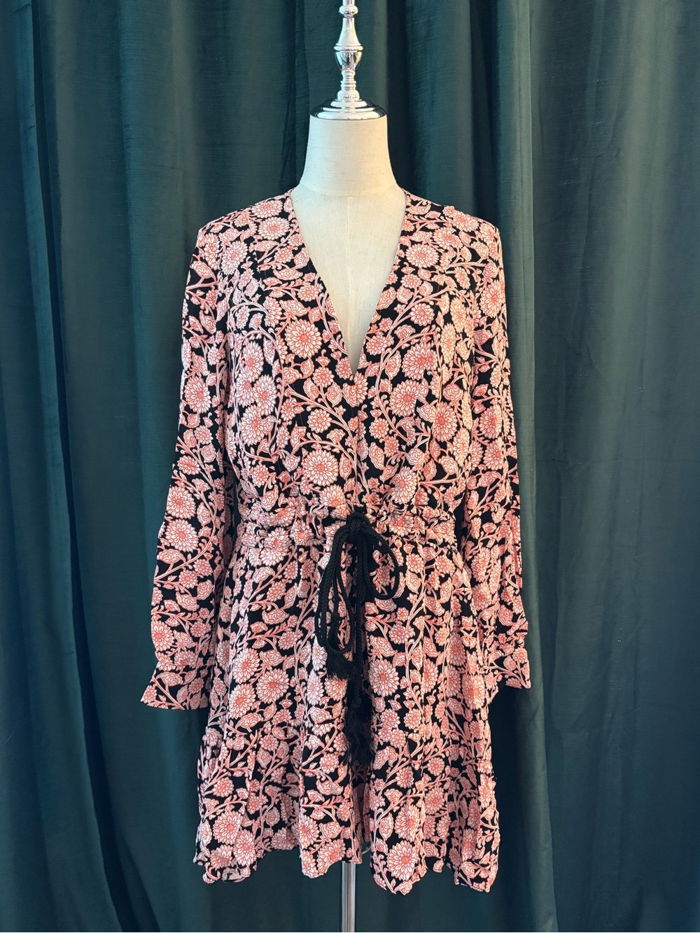 Reiss Black and Coral Floral V-Neck Dress